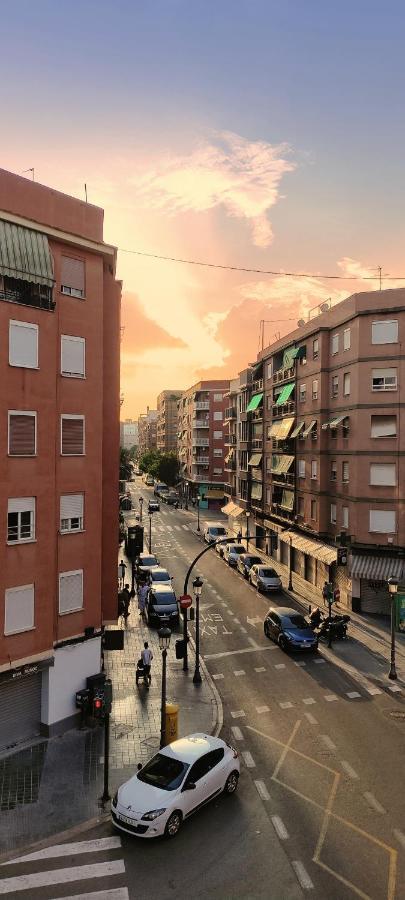 Apartament Habitacion Con Balcon Privado. Walencja Zewnętrze zdjęcie